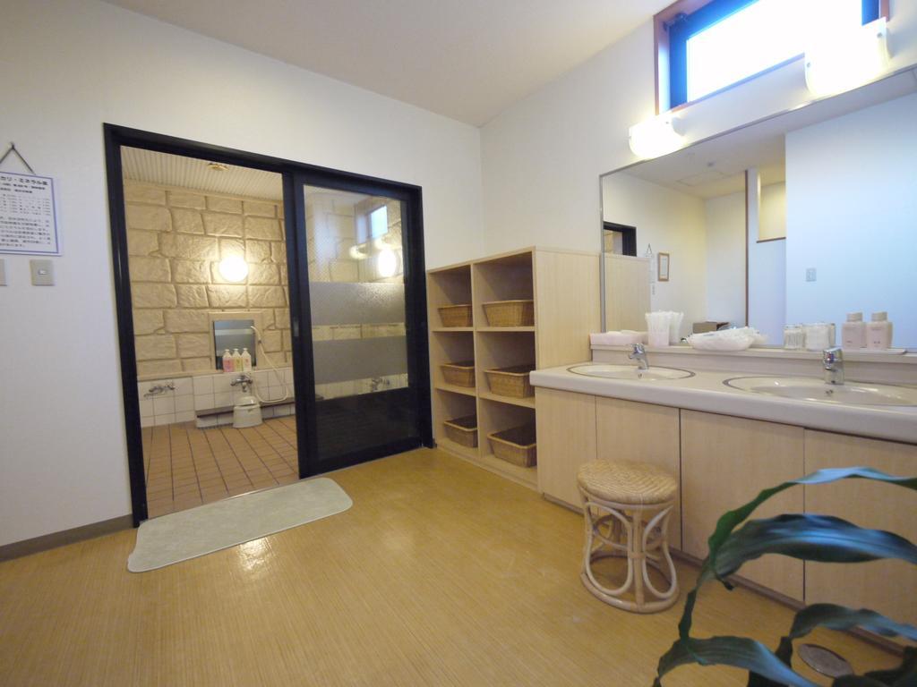 Hotel Route-Inn Yonezawa Ekihigashi Zewnętrze zdjęcie